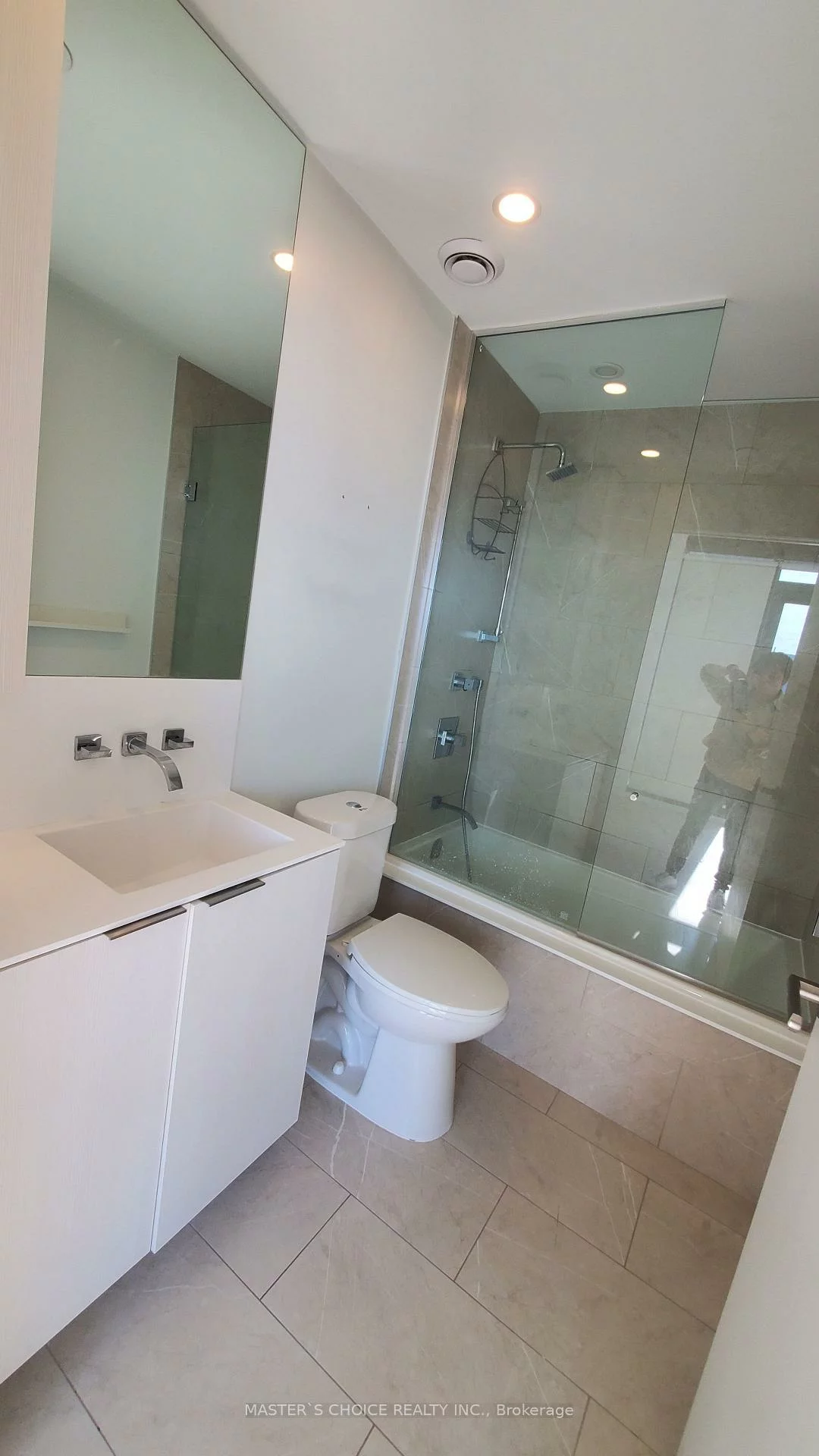 16, Bonnycastle, Waterfront Communities C8, Toronto