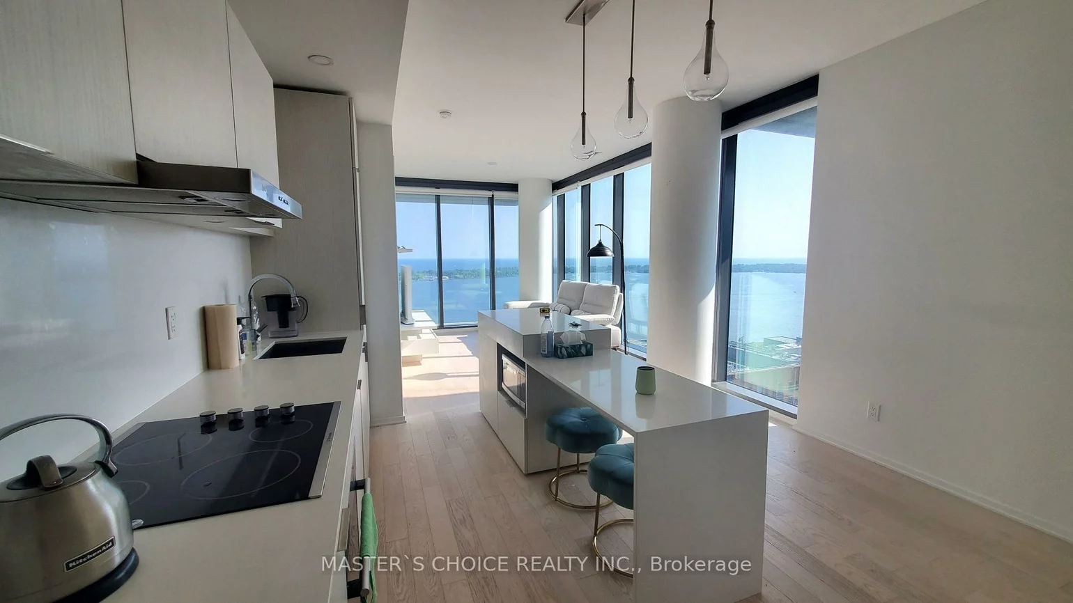 16, Bonnycastle, Waterfront Communities C8, Toronto