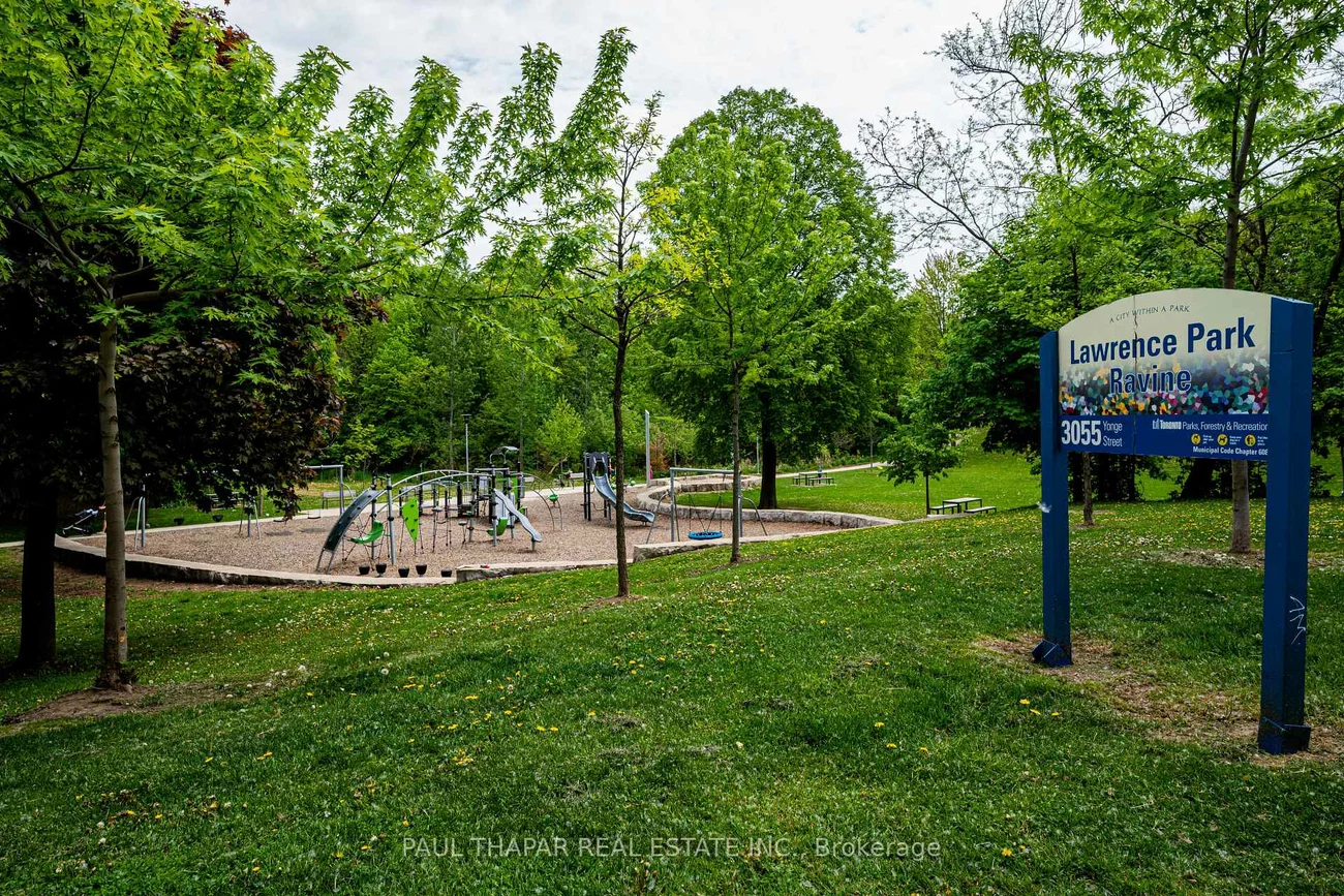 3018, Yonge, Lawrence Park South, Toronto