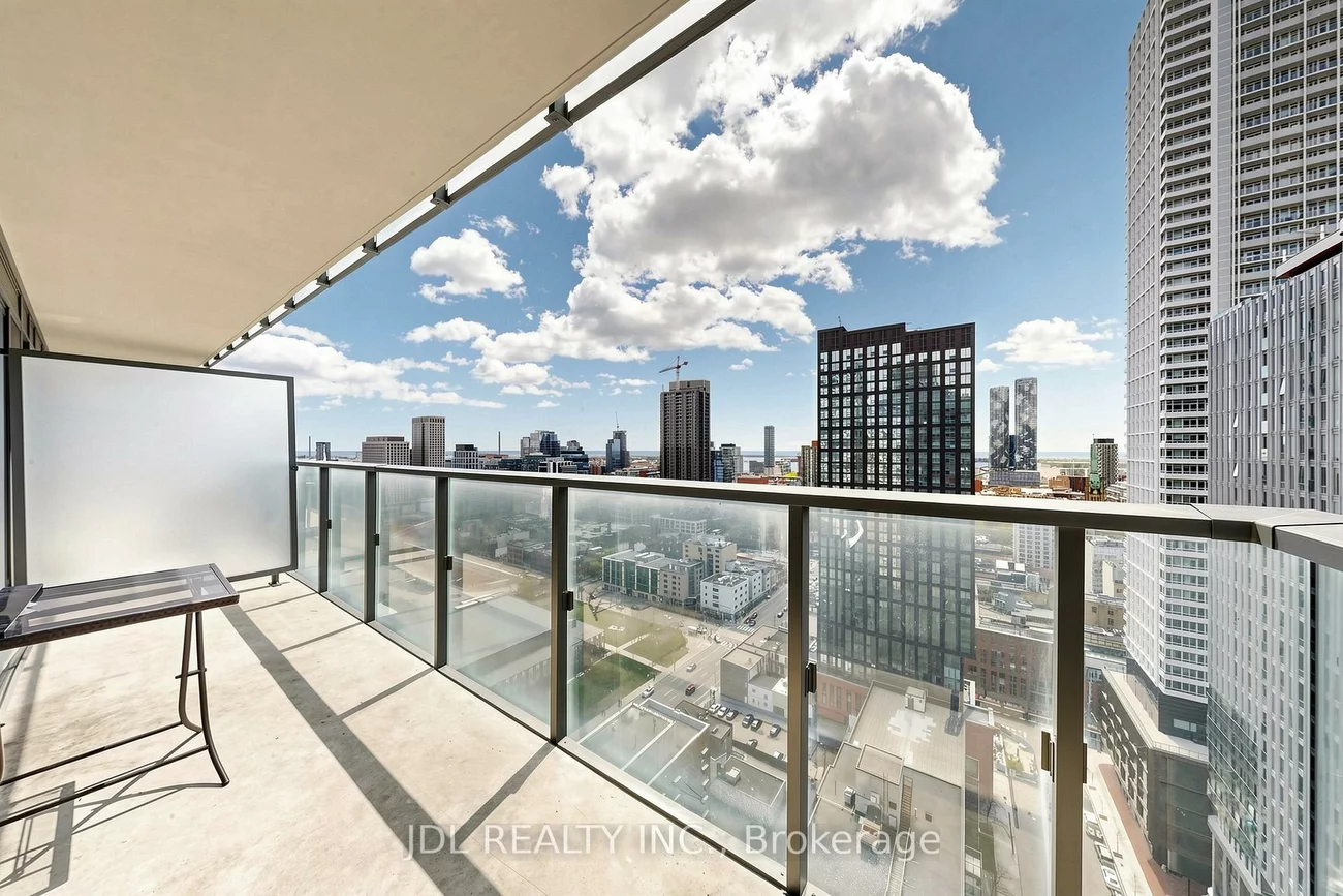 47, Mutual, Church-Yonge Corridor, Toronto