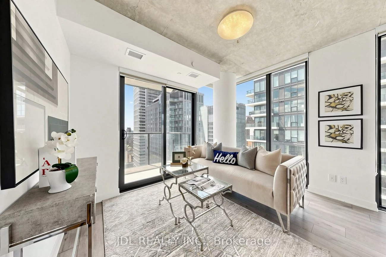 47, Mutual, Church-Yonge Corridor, Toronto