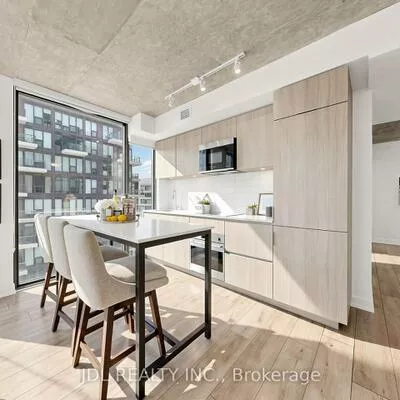 47, Mutual, Church-Yonge Corridor, Toronto