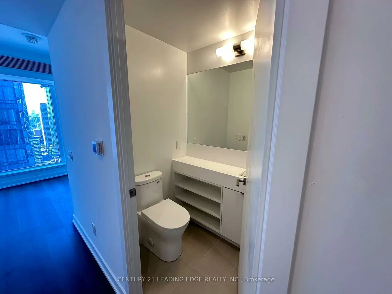 8, Wellesley, Bay Street Corridor, Toronto