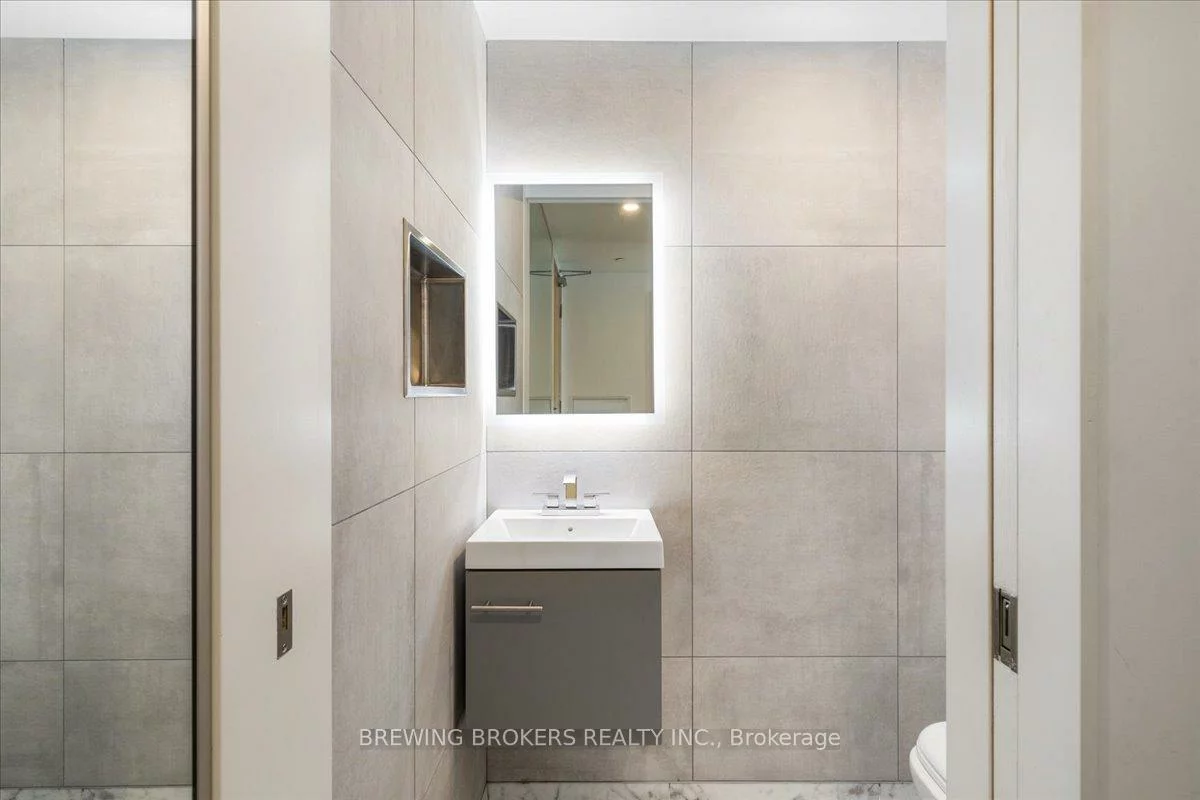 629, King St W, Waterfront Communities C1, Toronto