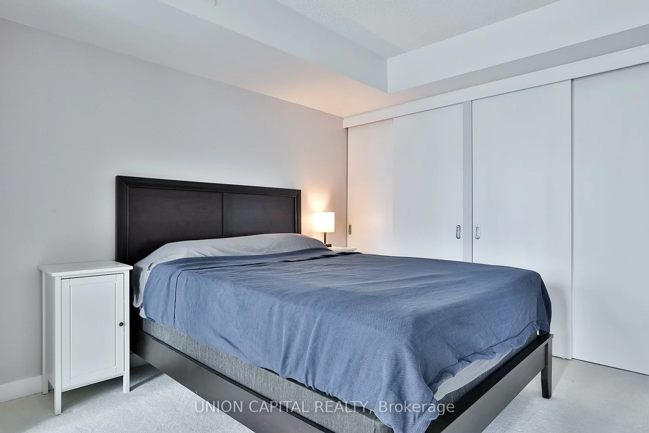 110, Charles, Church-Yonge Corridor, Toronto