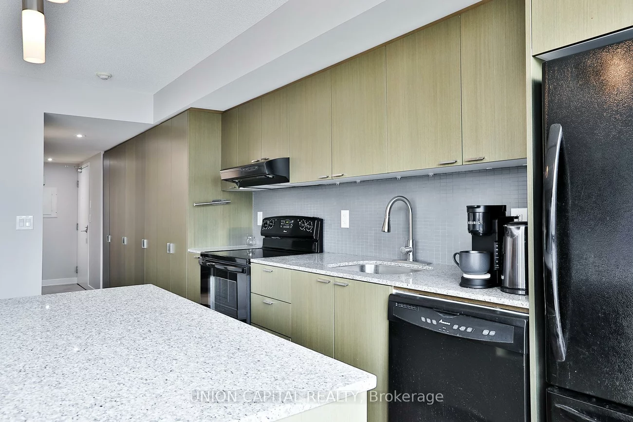 110, Charles, Church-Yonge Corridor, Toronto
