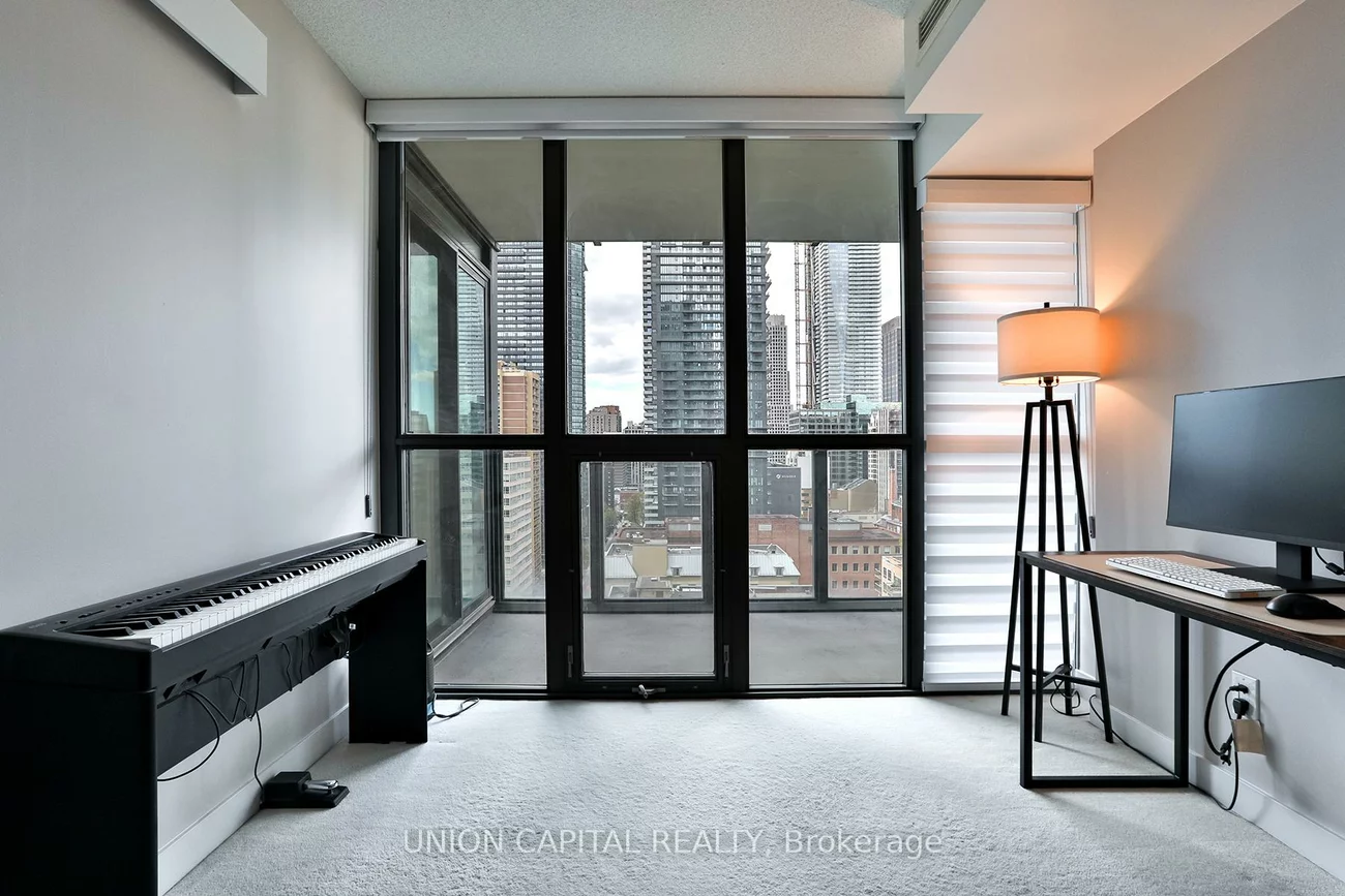110, Charles, Church-Yonge Corridor, Toronto