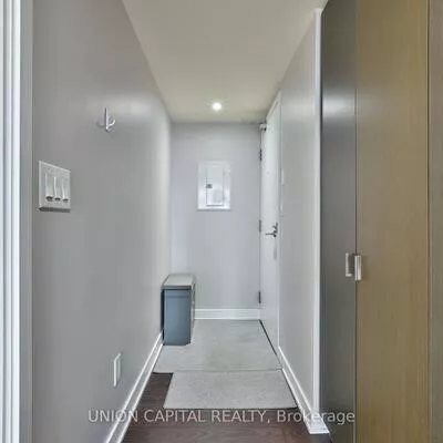 110, Charles, Church-Yonge Corridor, Toronto