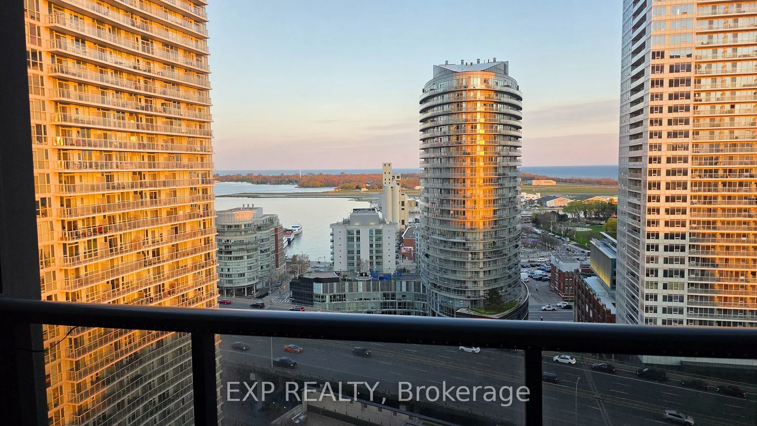 85, Queens Wharf, Waterfront Communities C1, Toronto