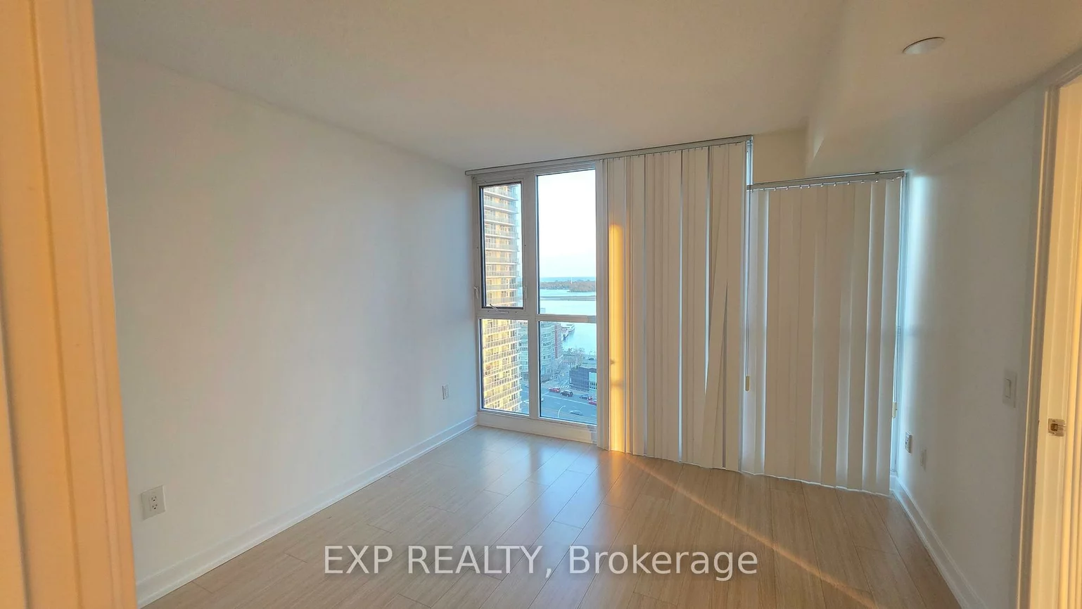 85, Queens Wharf, Waterfront Communities C1, Toronto