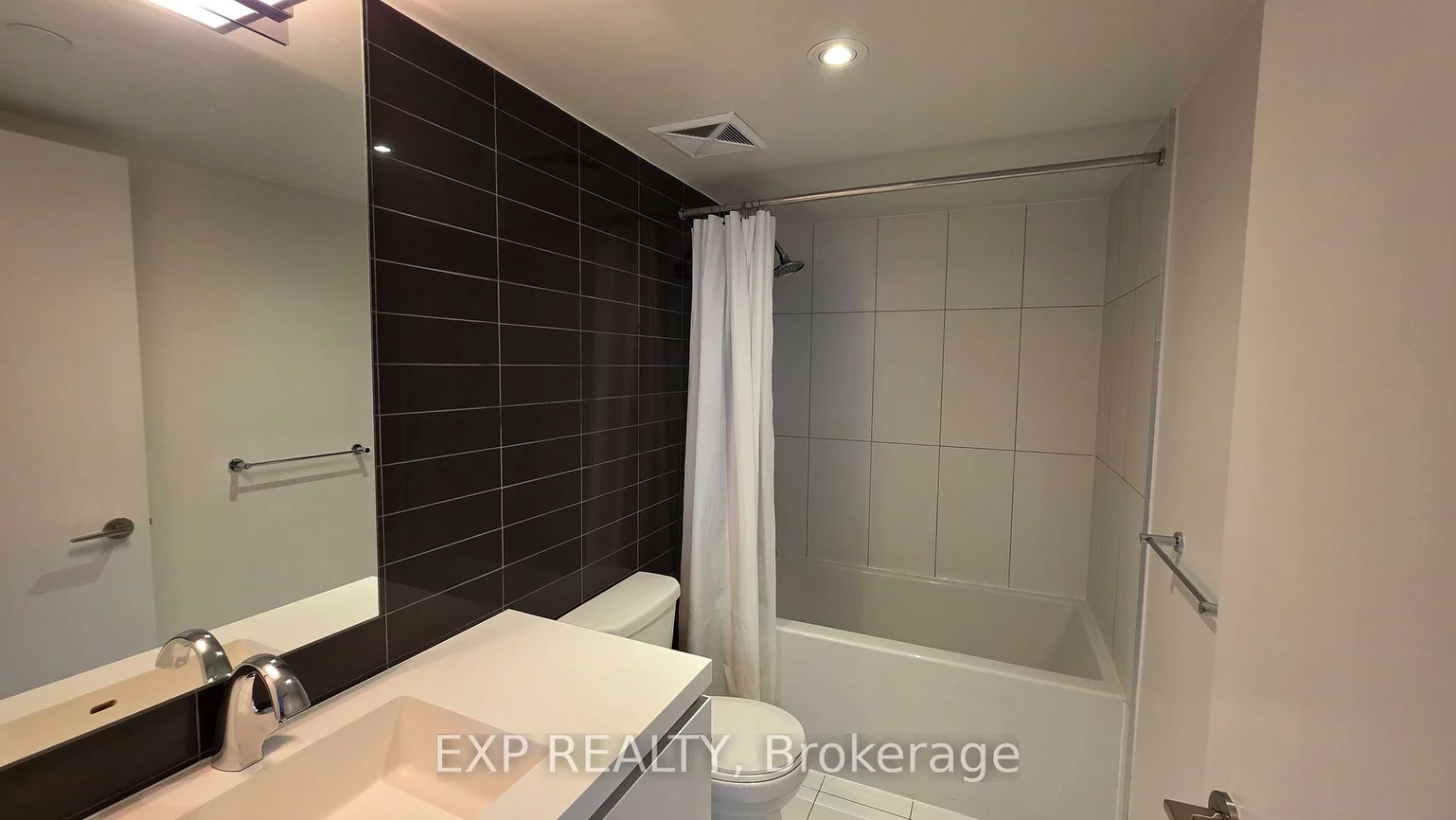 85, Queens Wharf, Waterfront Communities C1, Toronto