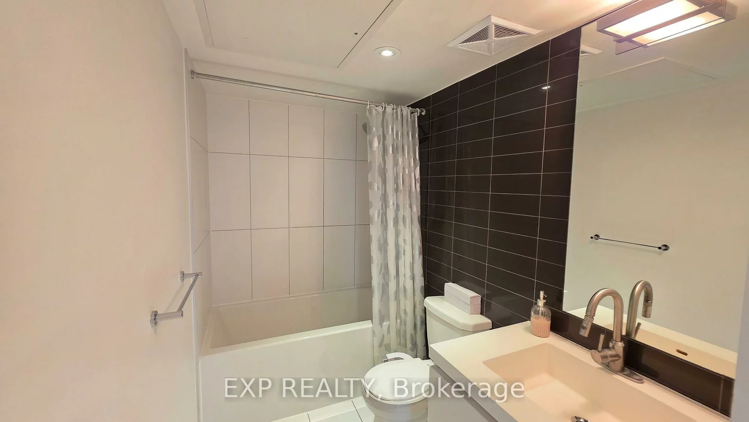 85, Queens Wharf, Waterfront Communities C1, Toronto