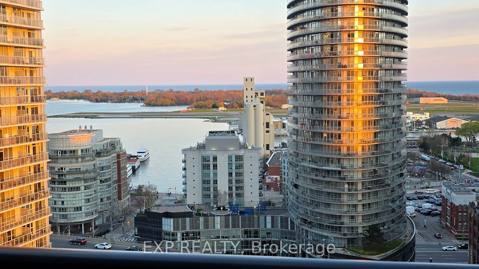 85, Queens Wharf, Waterfront Communities C1, Toronto