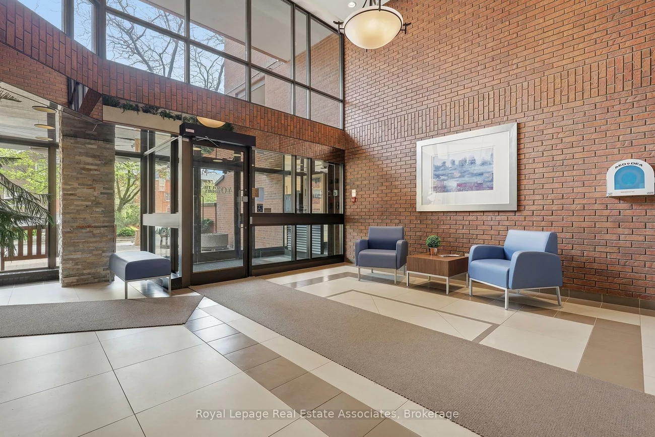 40, Sylvan Valley, Bedford Park-Nortown, Toronto