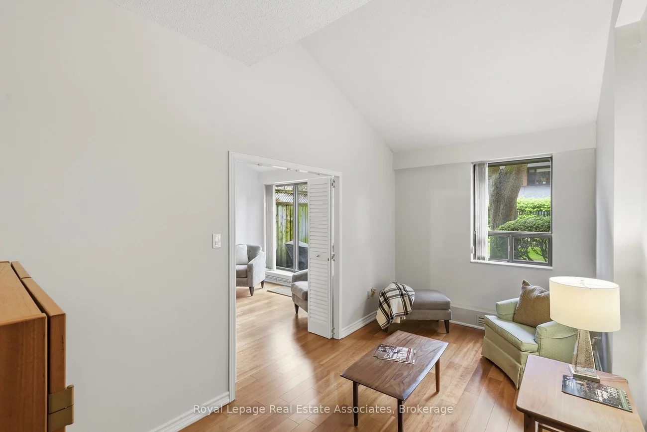 40, Sylvan Valley, Bedford Park-Nortown, Toronto