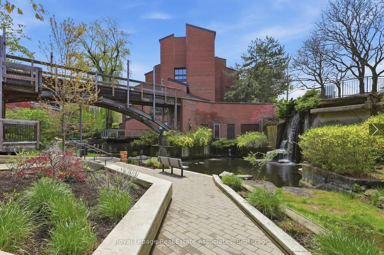 40, Sylvan Valley, Bedford Park-Nortown, Toronto