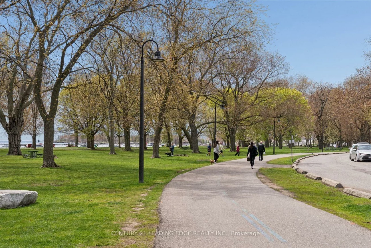 20, Bruyeres, Waterfront Communities C1, Toronto