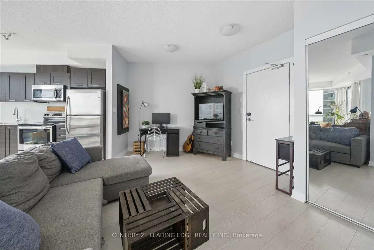 20, Bruyeres, Waterfront Communities C1, Toronto