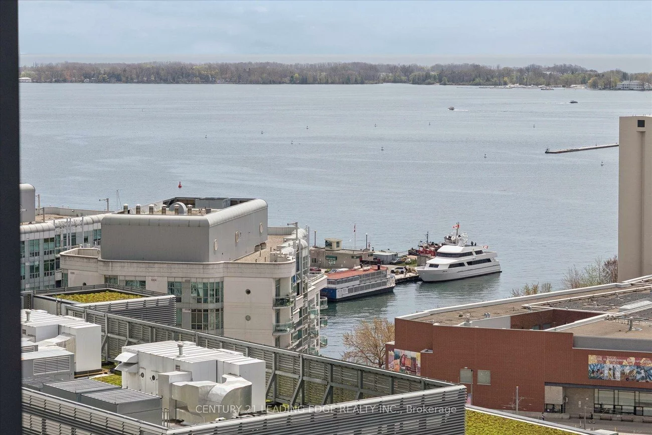 20, Bruyeres, Waterfront Communities C1, Toronto