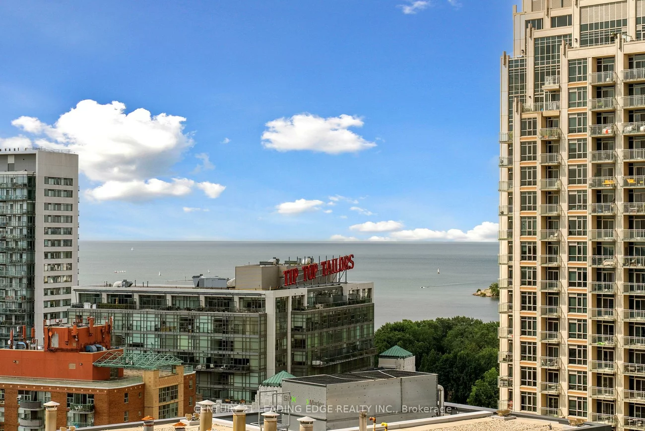 20, Bruyeres, Waterfront Communities C1, Toronto