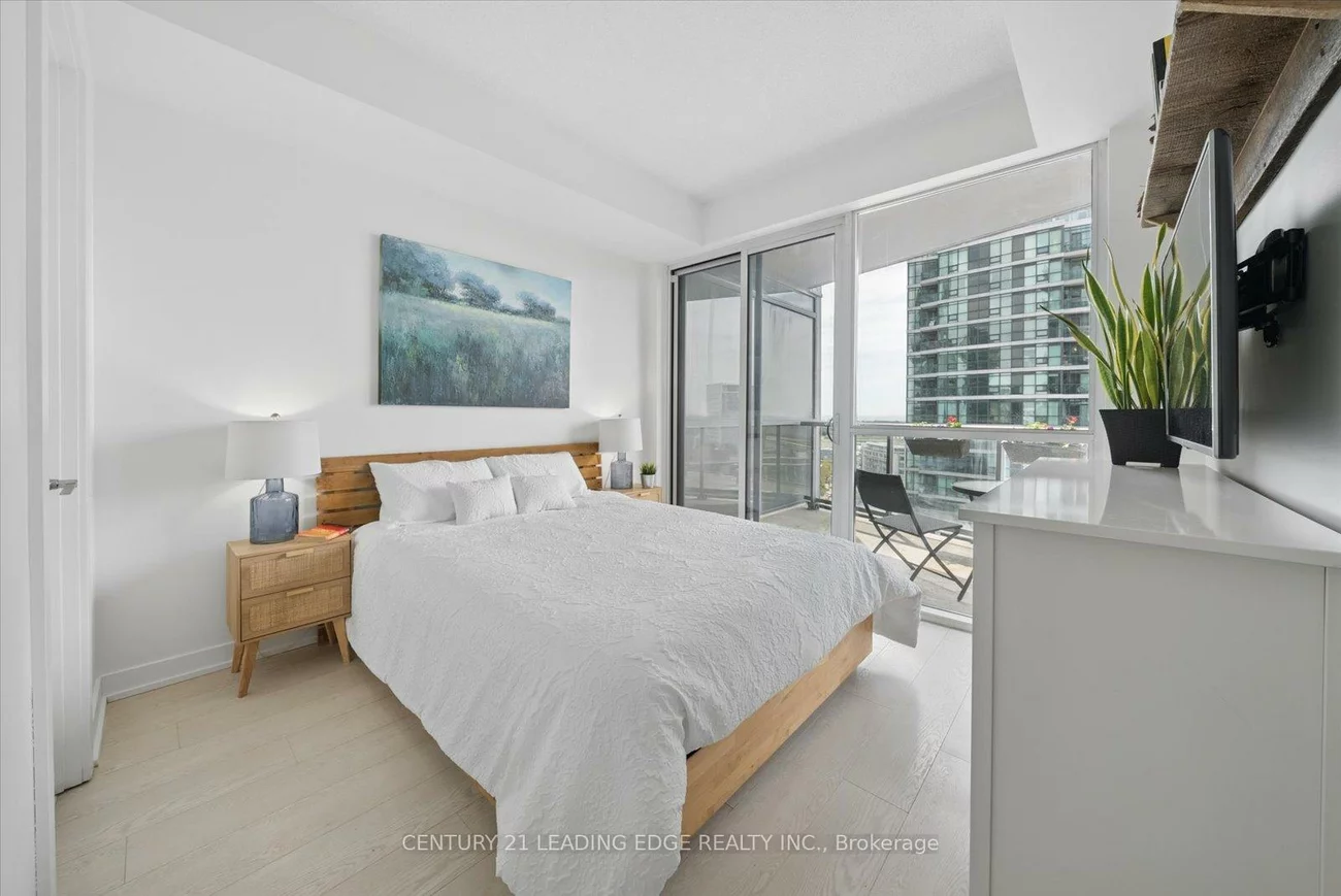 20, Bruyeres, Waterfront Communities C1, Toronto