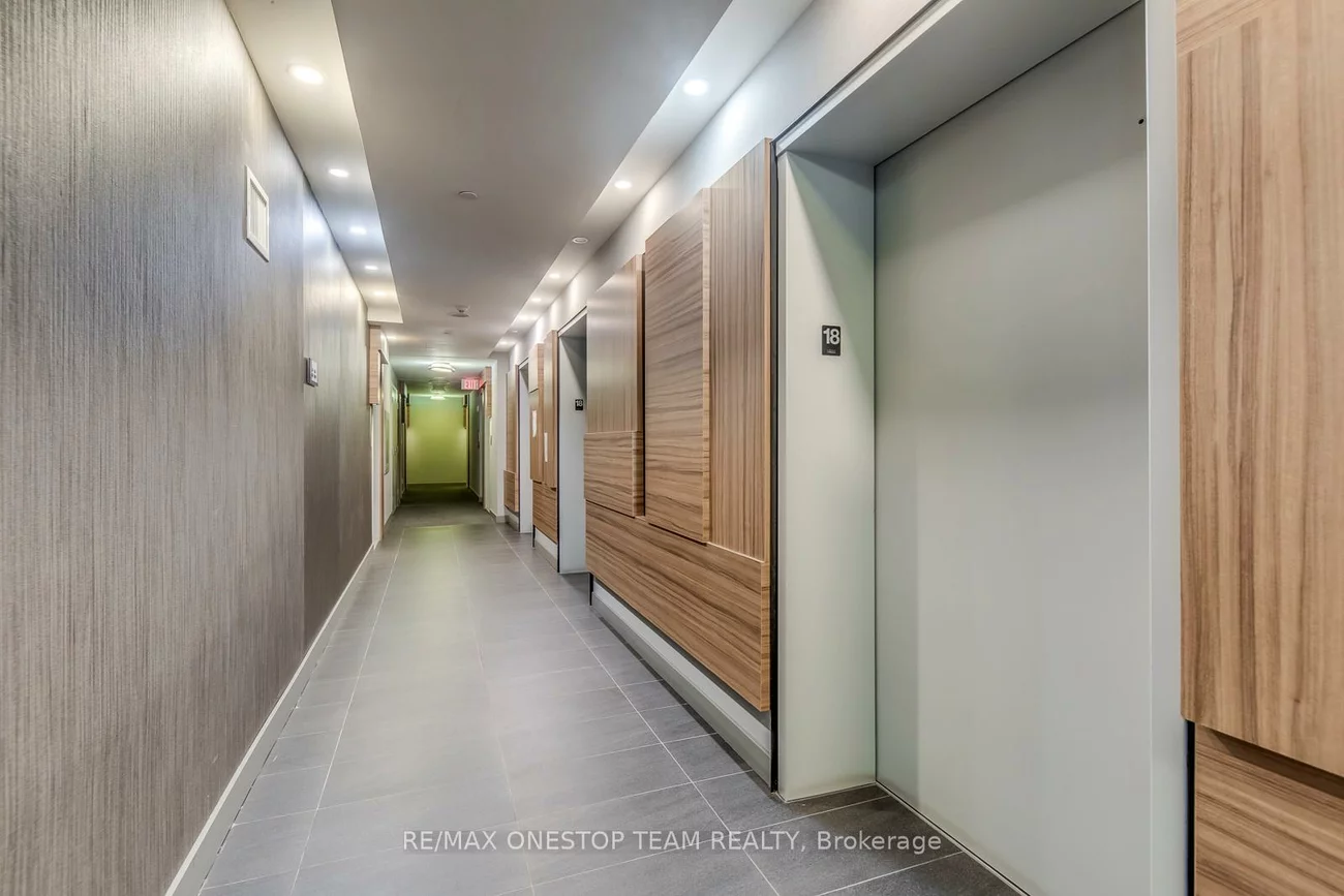 75, St Nicholas, Bay Street Corridor, Toronto
