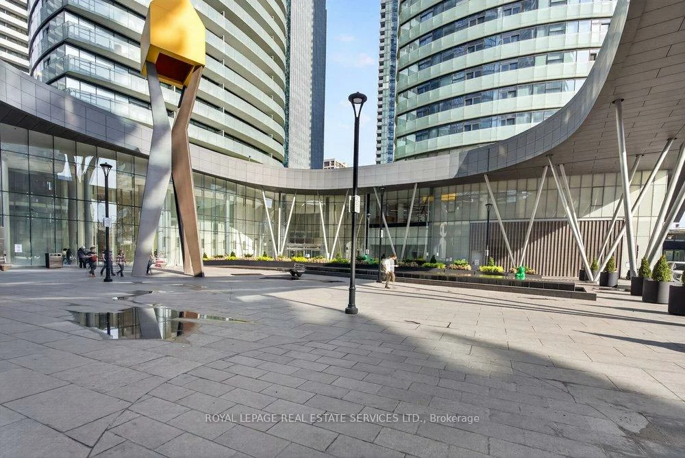 14, York, Waterfront Communities C1, Toronto