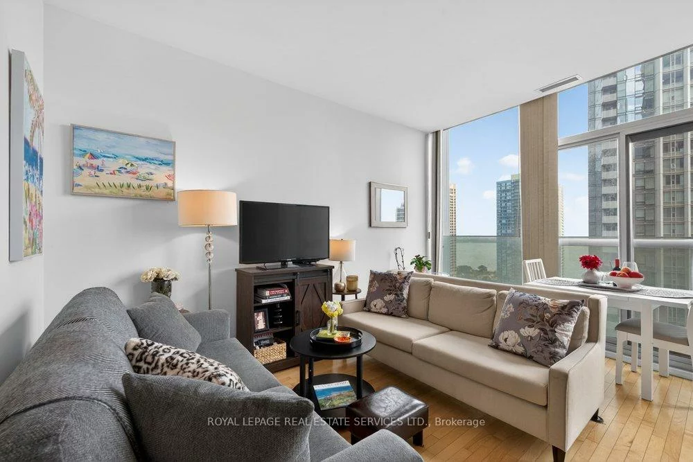 14, York, Waterfront Communities C1, Toronto