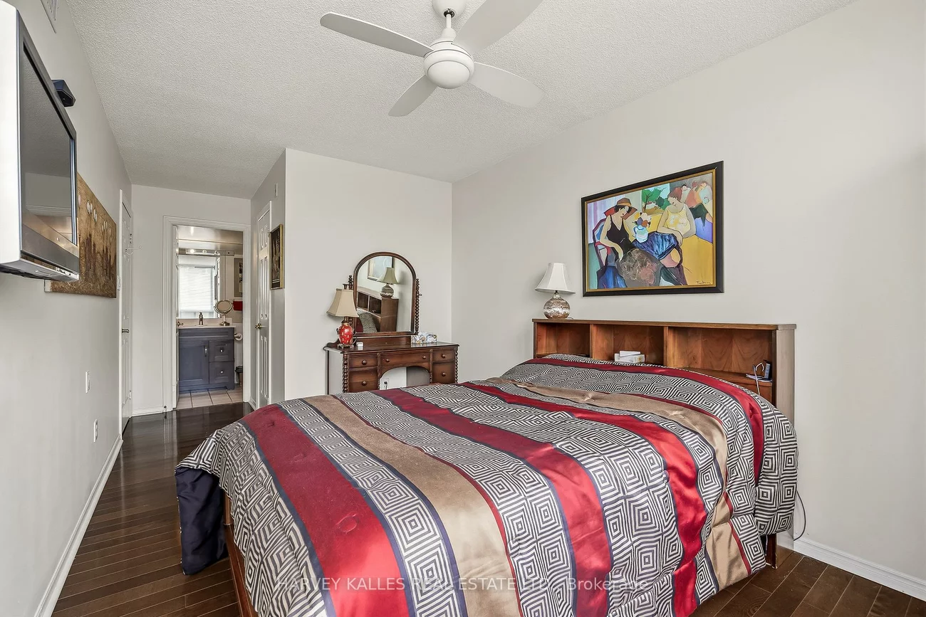 300, Balliol, Mount Pleasant West, Toronto