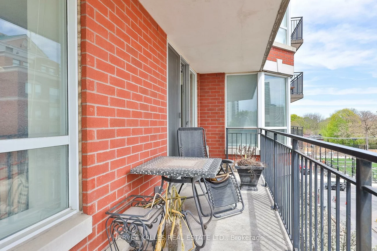 300, Balliol, Mount Pleasant West, Toronto