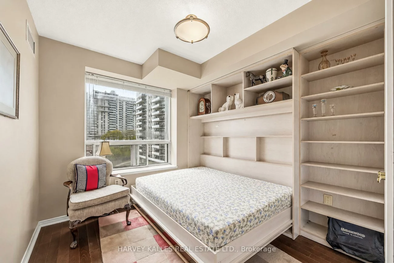 300, Balliol, Mount Pleasant West, Toronto