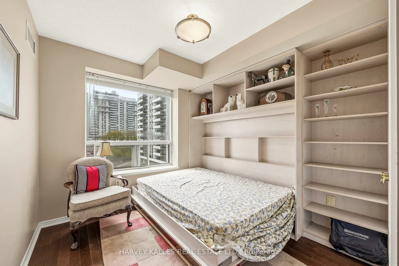 300, Balliol, Mount Pleasant West, Toronto