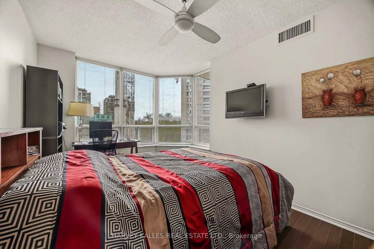 300, Balliol, Mount Pleasant West, Toronto