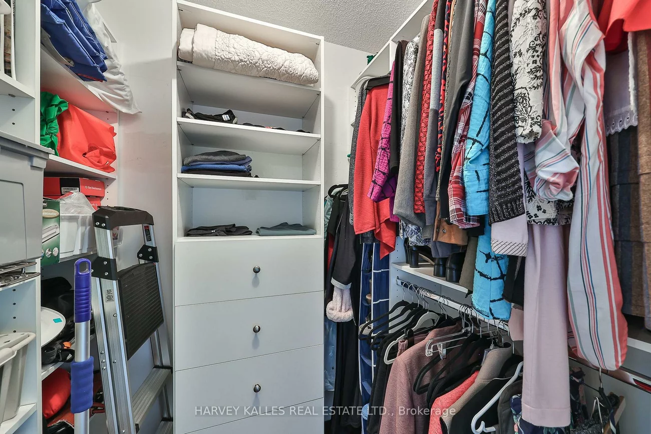 300, Balliol, Mount Pleasant West, Toronto