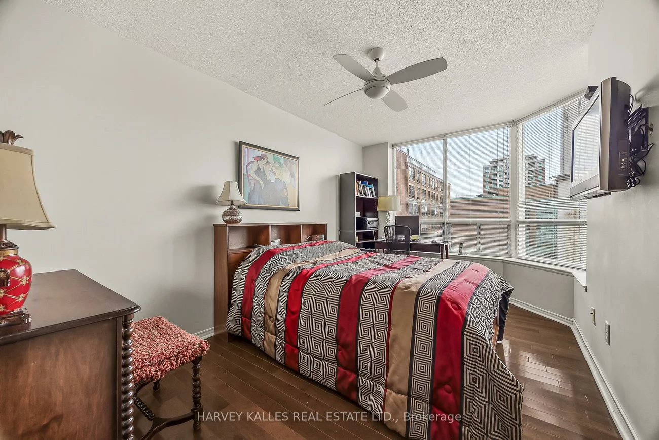 300, Balliol, Mount Pleasant West, Toronto
