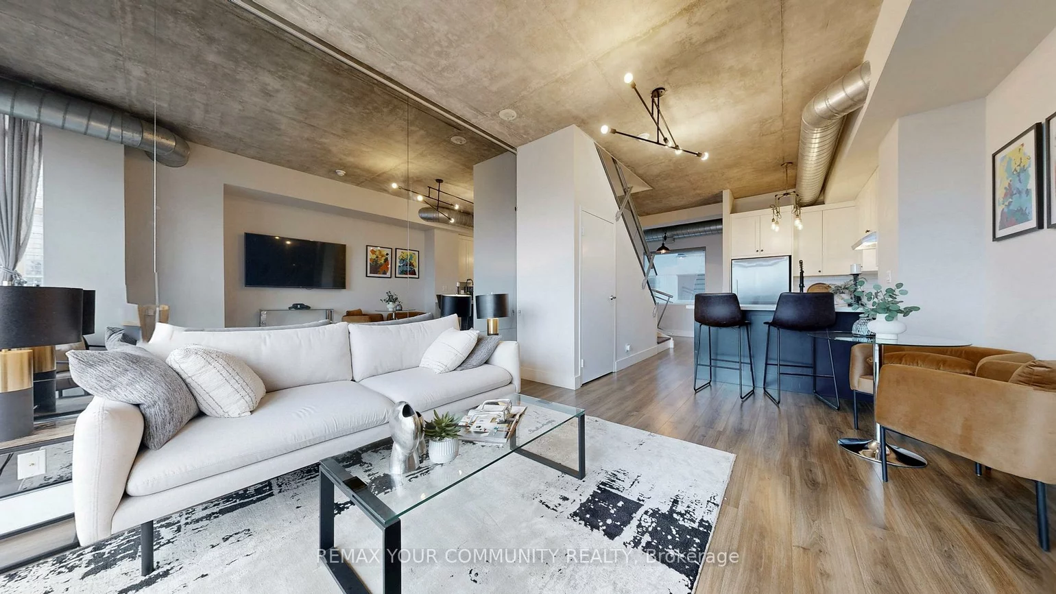 388, Richmond, Waterfront Communities C1, Toronto
