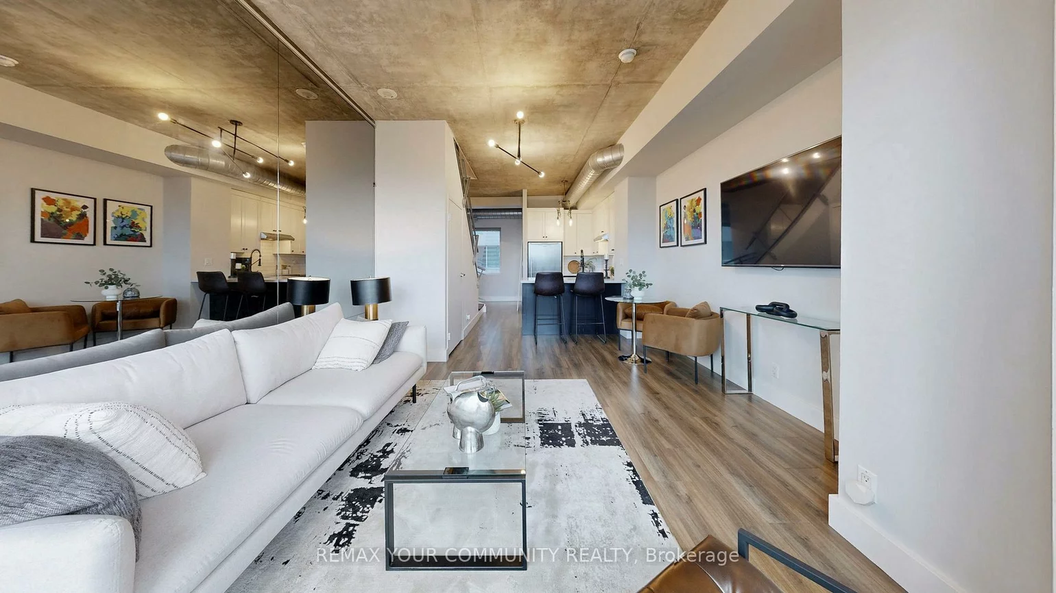 388, Richmond, Waterfront Communities C1, Toronto