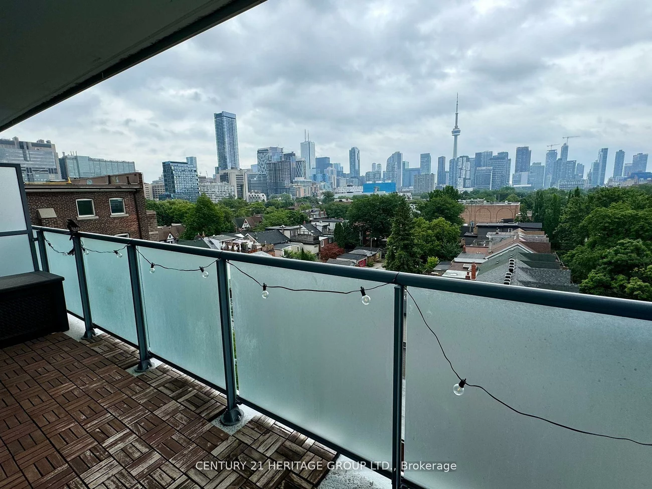 181, Huron, Kensington-Chinatown, Toronto