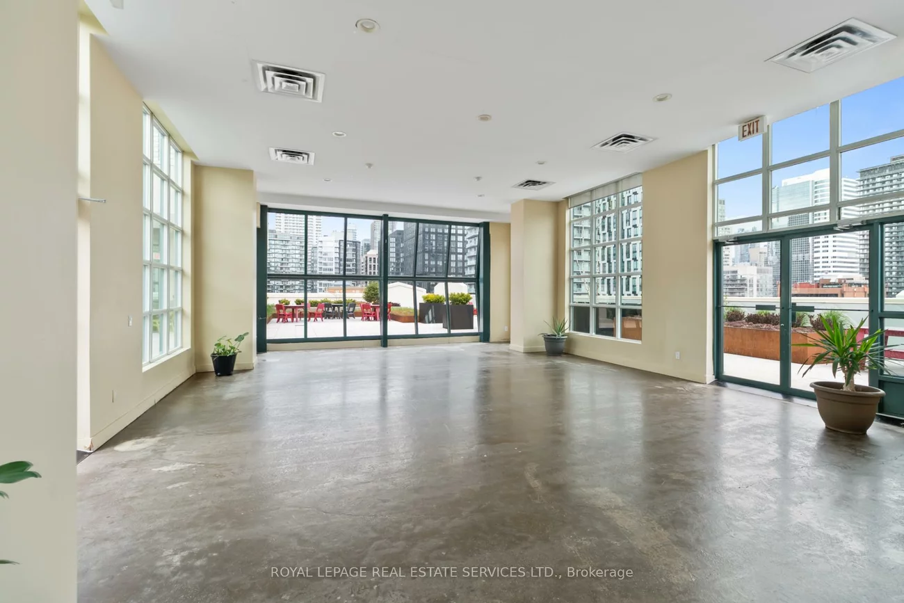 135, Dalhousie, Church-Yonge Corridor, Toronto