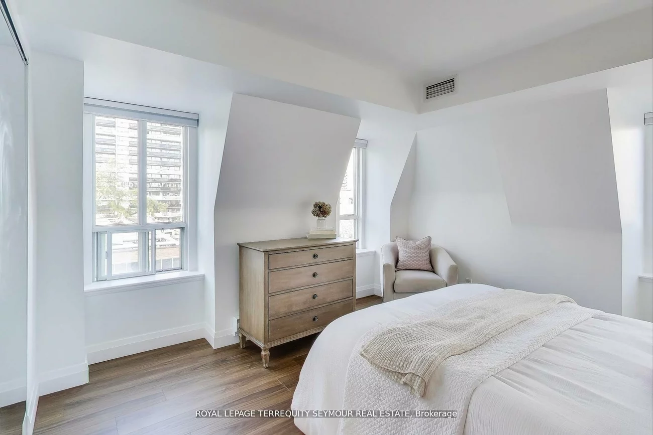 139, Merton, Mount Pleasant West, Toronto