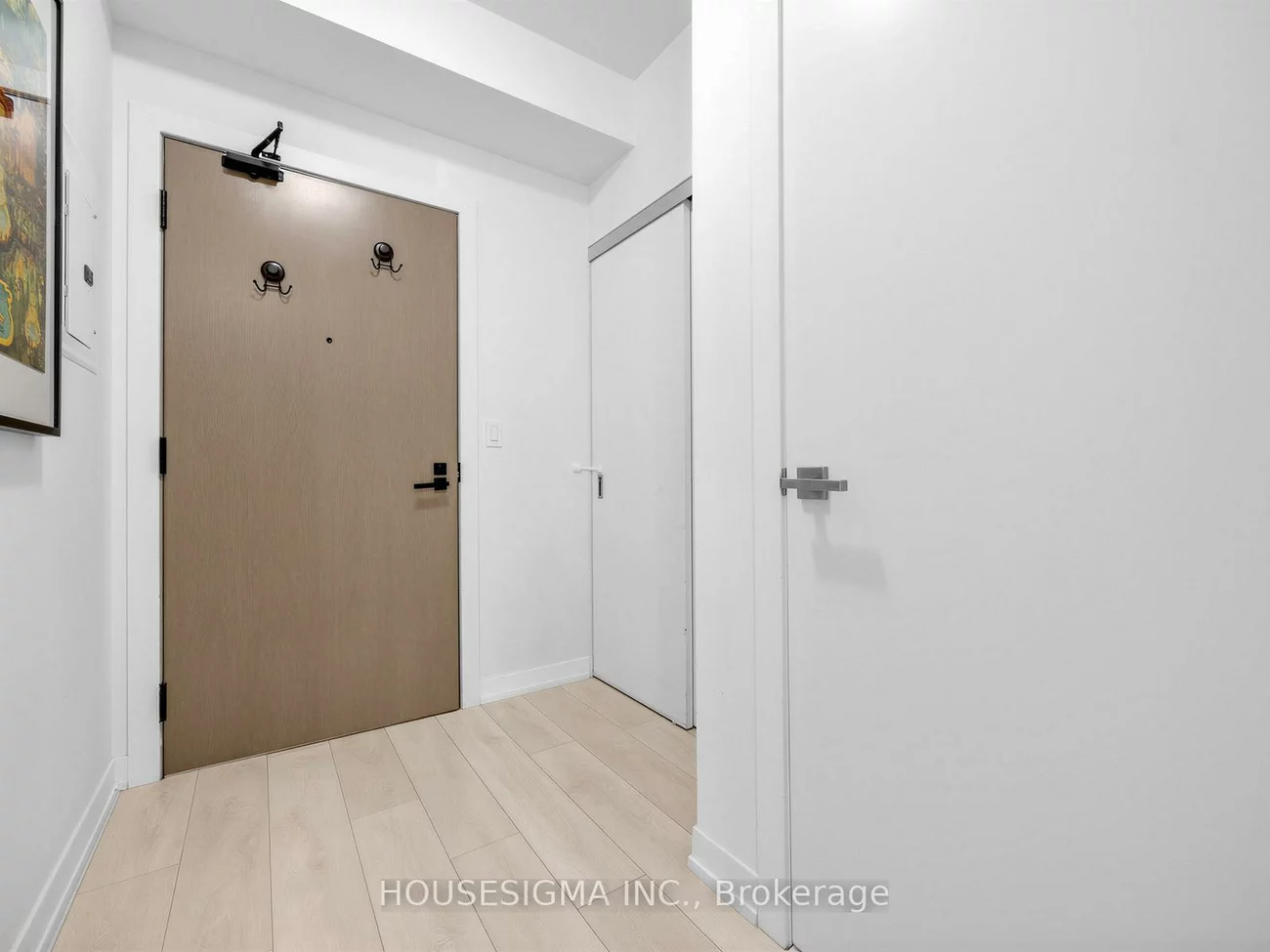223, St.Clair, Casa Loma, Toronto