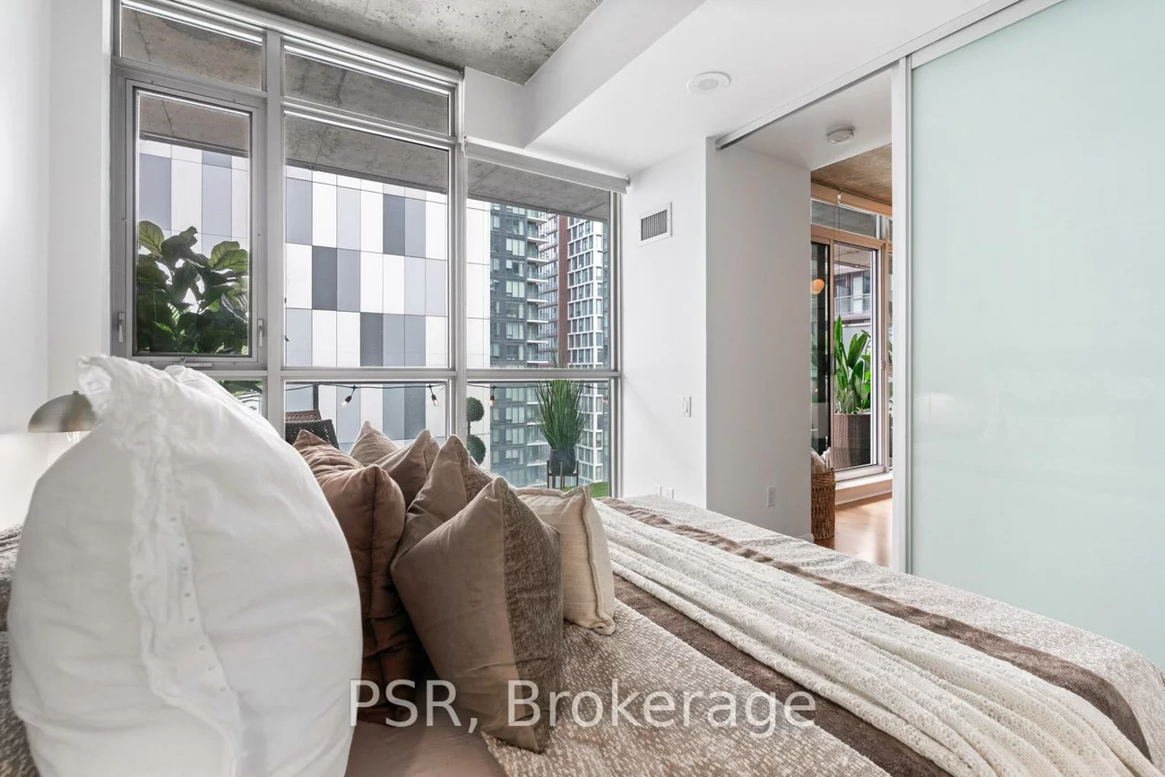 375, King, Waterfront Communities C1, Toronto