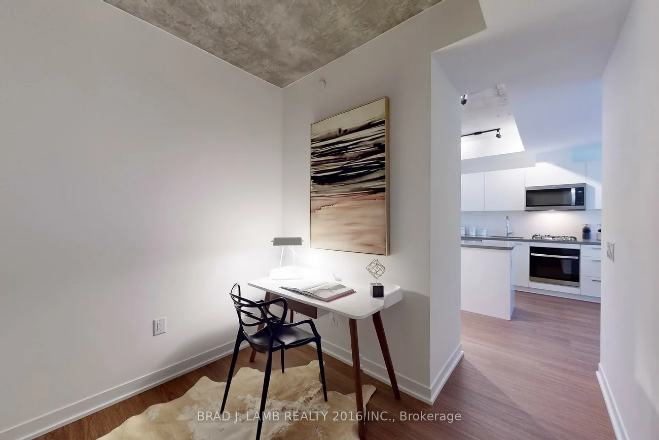 195, McCaul, Kensington-Chinatown, Toronto
