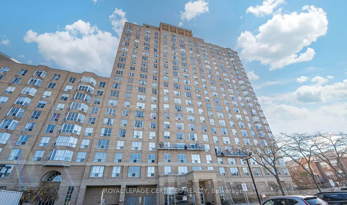 21, Overlea, Thorncliffe Park, Toronto