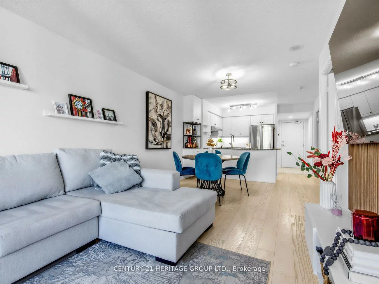 8, Rean, Bayview Village, Toronto