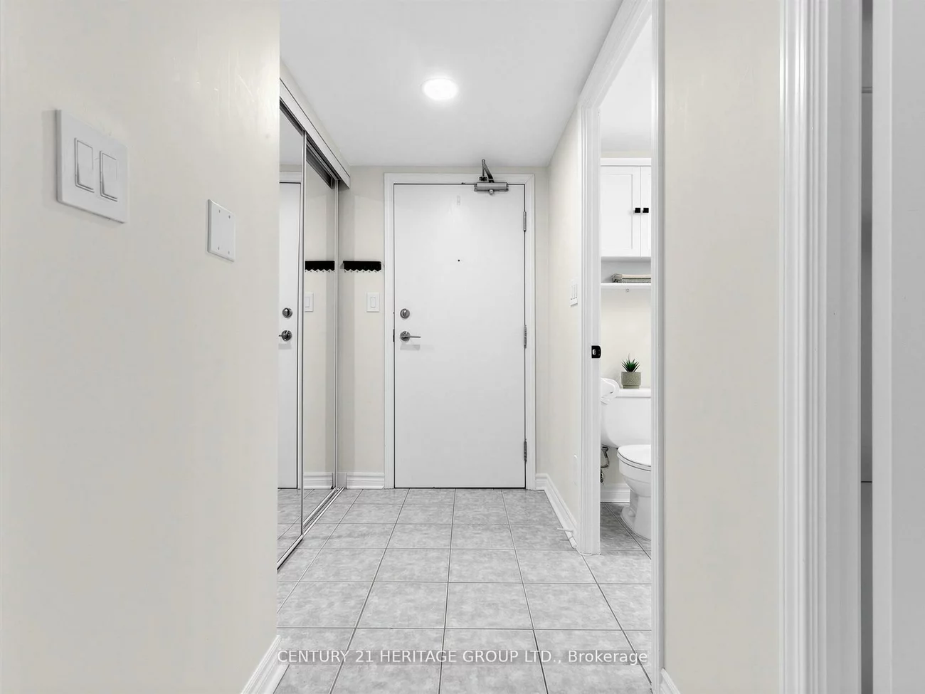 8, Rean, Bayview Village, Toronto