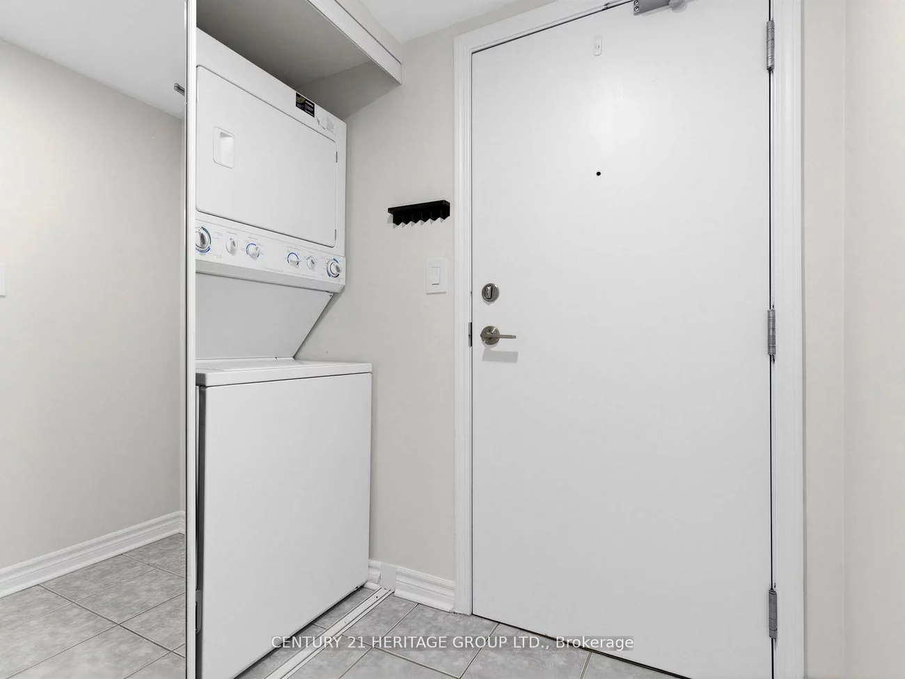 8, Rean, Bayview Village, Toronto