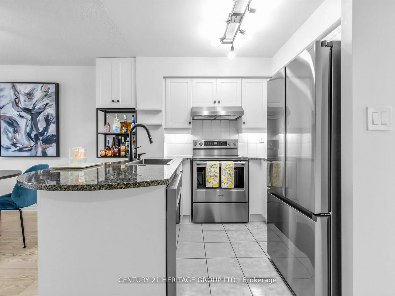 8, Rean, Bayview Village, Toronto