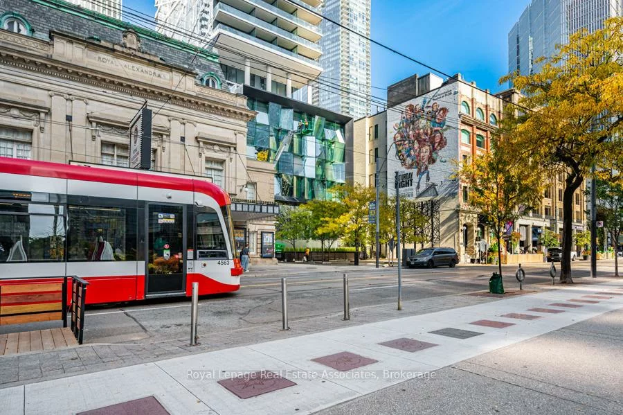 224, King, Waterfront Communities C1, Toronto