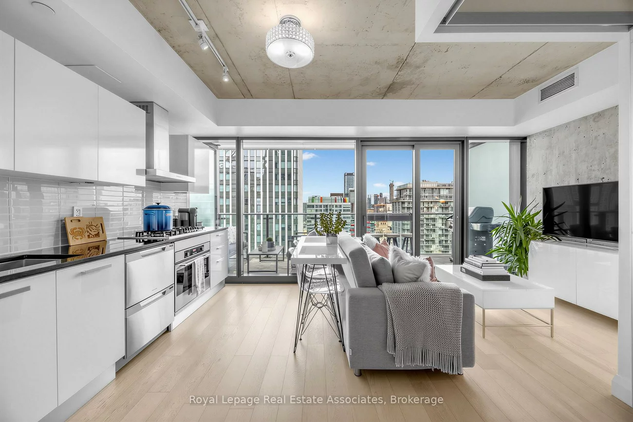 224, King, Waterfront Communities C1, Toronto